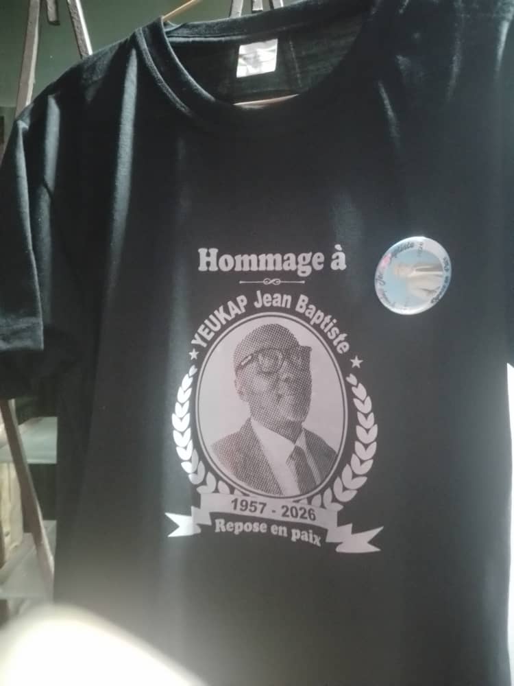 T-shirt commémoratif